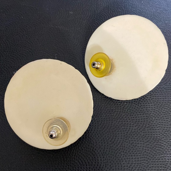 Vintage Silver Tone & purple acrylic pierced Earrings - Picture 3 of 6